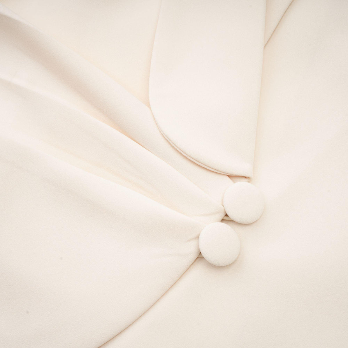 Opulent Grace İşlemeli Krem Blazer Elbise