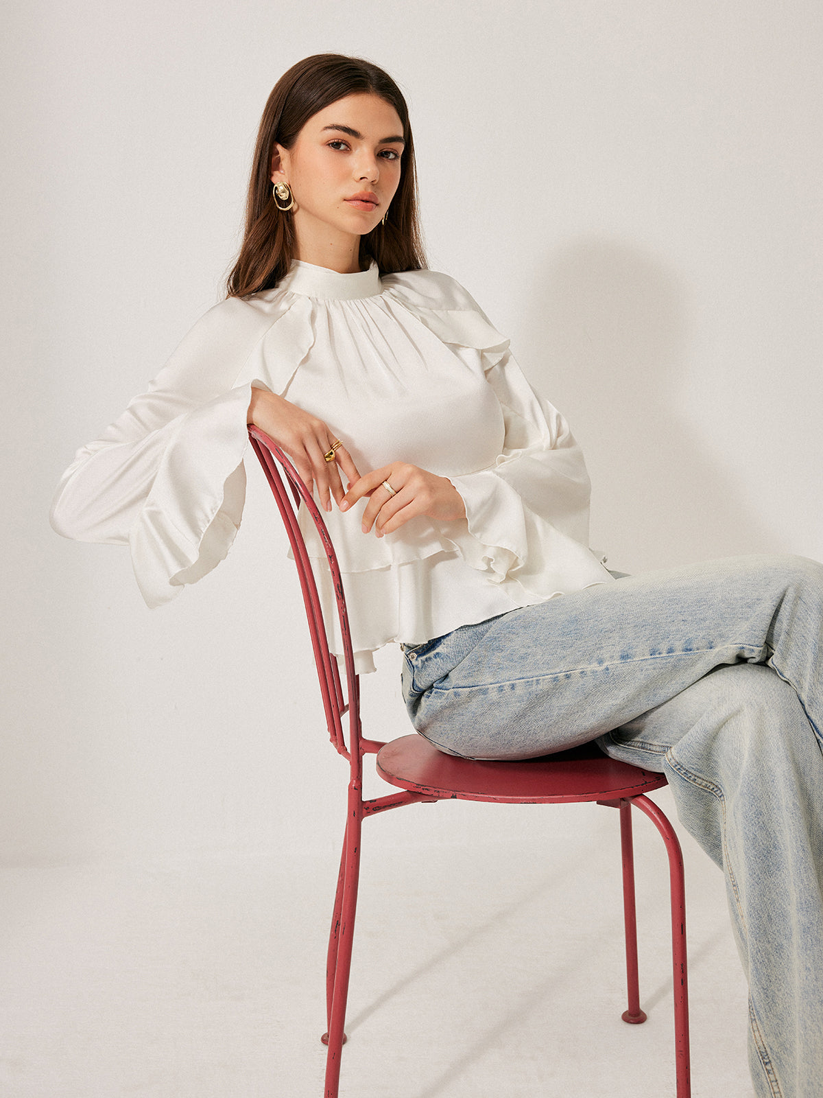 Volanlı Peplum Bluz Stand Yaka Düğme Detaylı Beyaz
