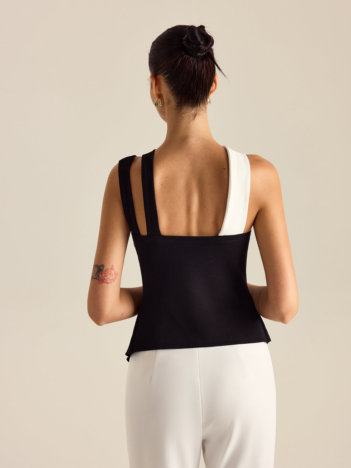 Asimetrik Peplum Üst